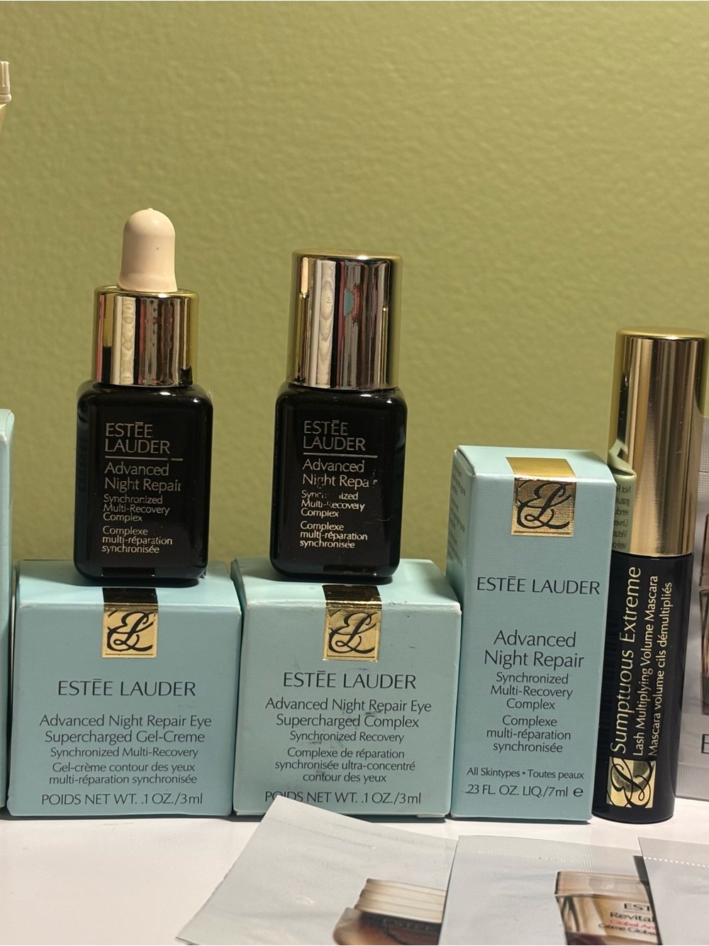 Estée Lauder - MISC. SAMPLES - Picture 2 of 10